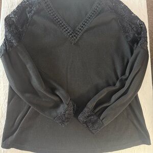 SHEIN Black Textured Knit Top